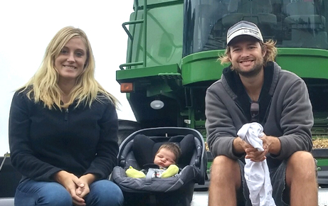Bryce Pallister with his wife Jenna and son Dawson, born on August 25, 2015.
